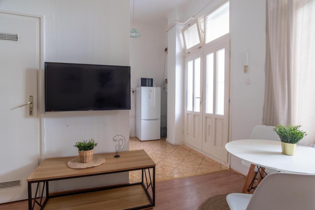דירות בודפשט Very Central 1-Br Apt With Patio מראה חיצוני תמונה