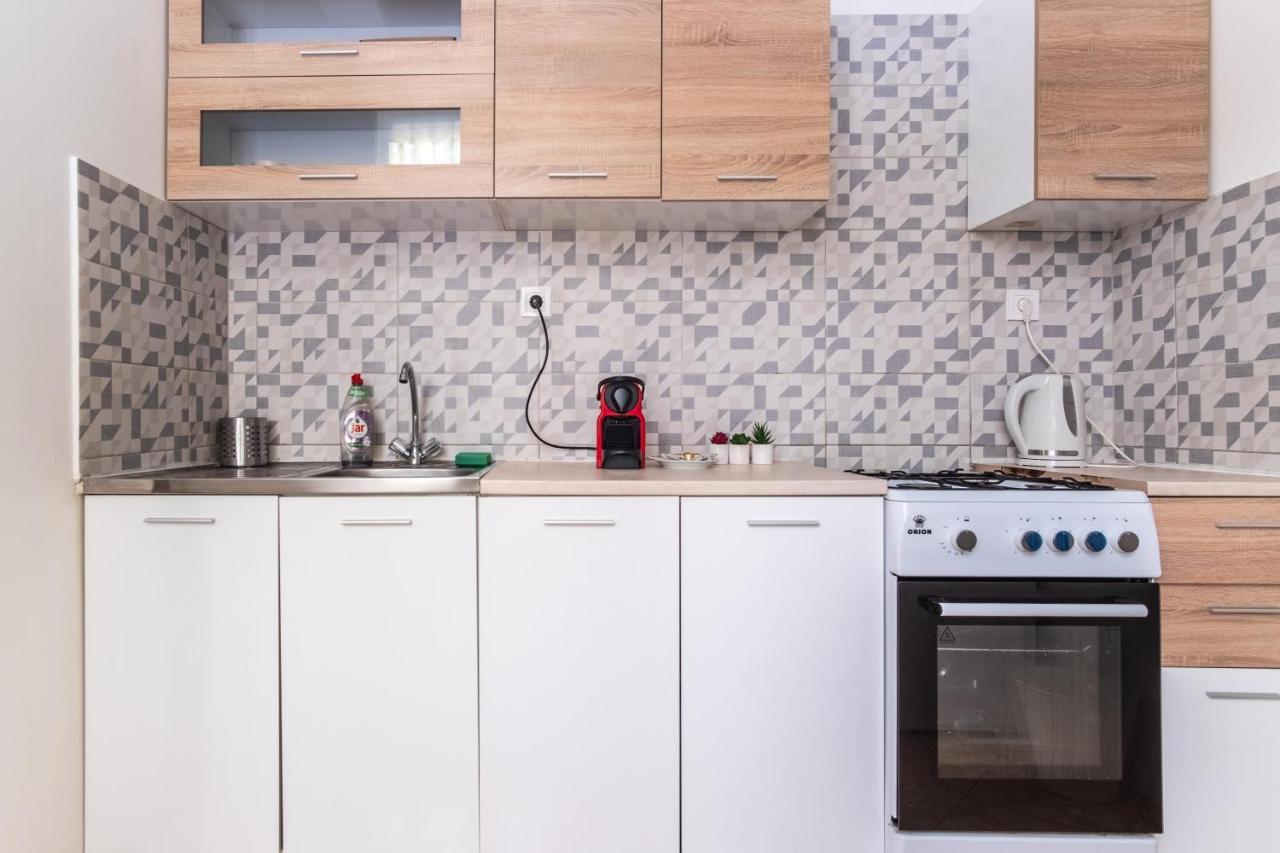 דירות בודפשט Very Central 1-Br Apt With Patio מראה חיצוני תמונה